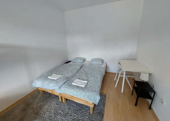 Rose House - Greenline * Liubliana