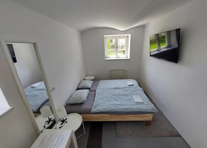 Rose House - Greenline * 卢布尔雅那