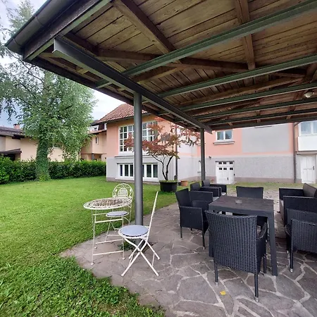 Rose House - Greenline * Lubiana