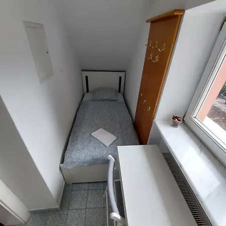 Rose House - Greenline Affittacamere *