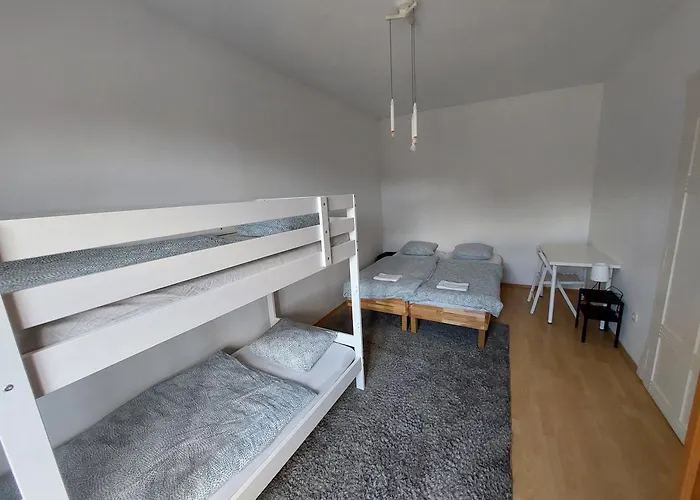 Guest house Rose House - Greenline Ljubljana