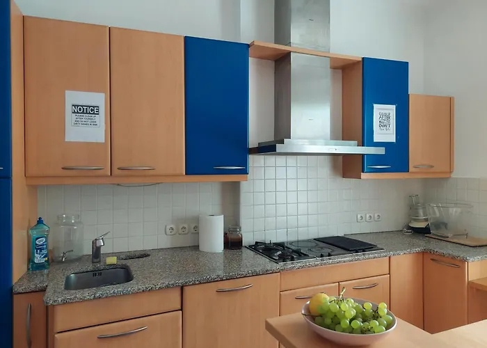 Rose House - Greenline Guest house