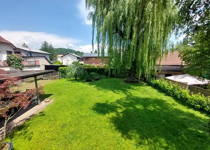 Rose House - Greenline Guest house Ljubljana